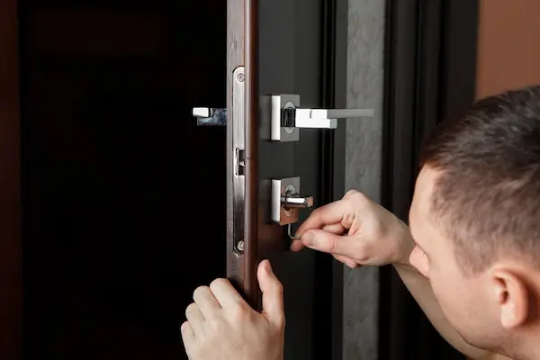 Chaveiro residencial de emergência 24 horas